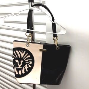 Anne Klein Womens Bla Ck And Off White Pocketbook